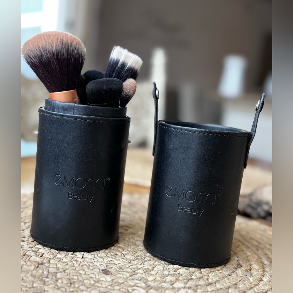 Black Brush Holder Set